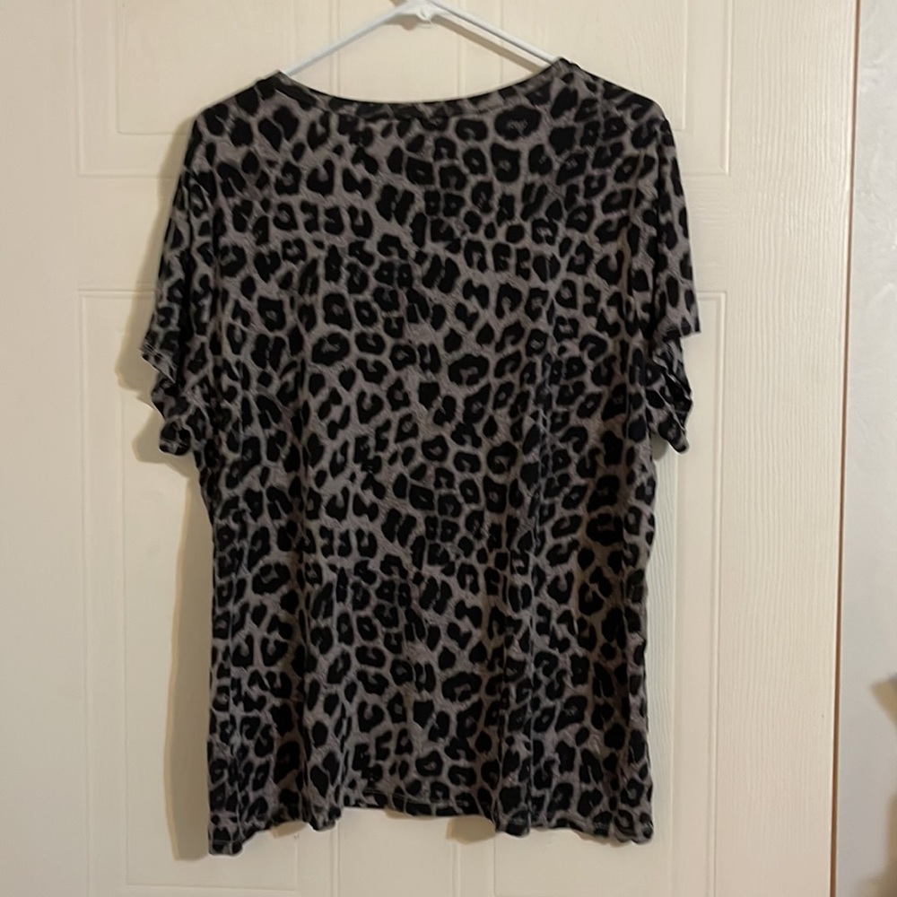 Stretch Tee - Picture 2 of 4